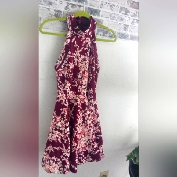 Floral Halter Dress - Picture 2 of 7